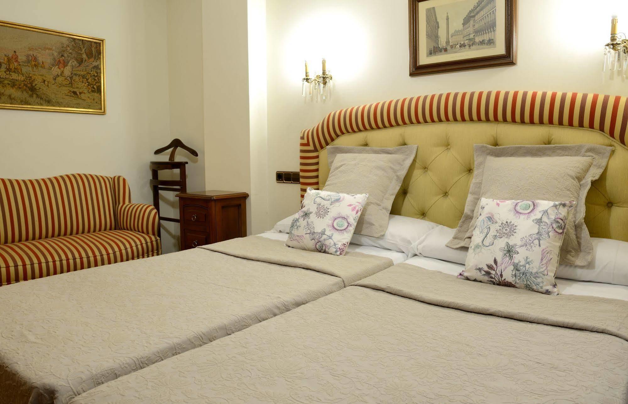 Hostal Arriazu Παμπλόνα Εξωτερικό φωτογραφία